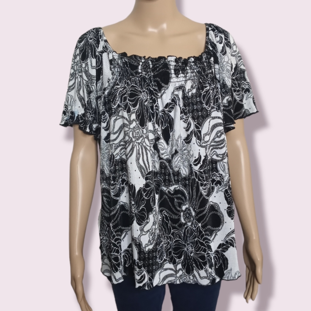 Brittany Black Top Sz Large